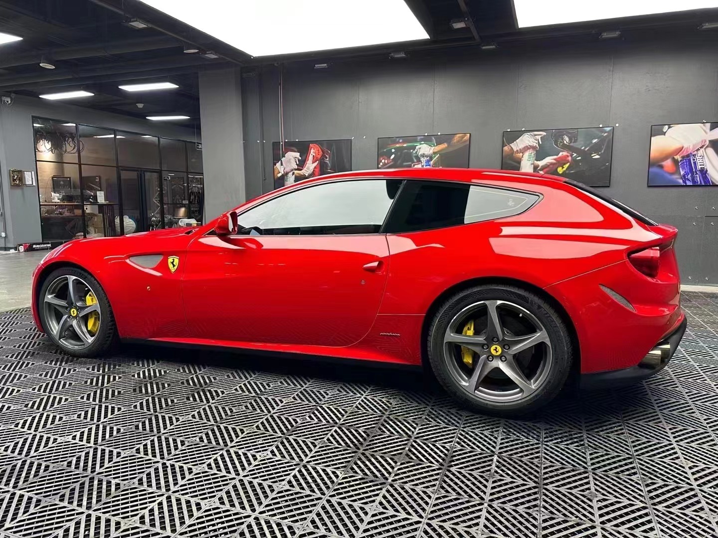 猎装版法拉利ff- 买车网