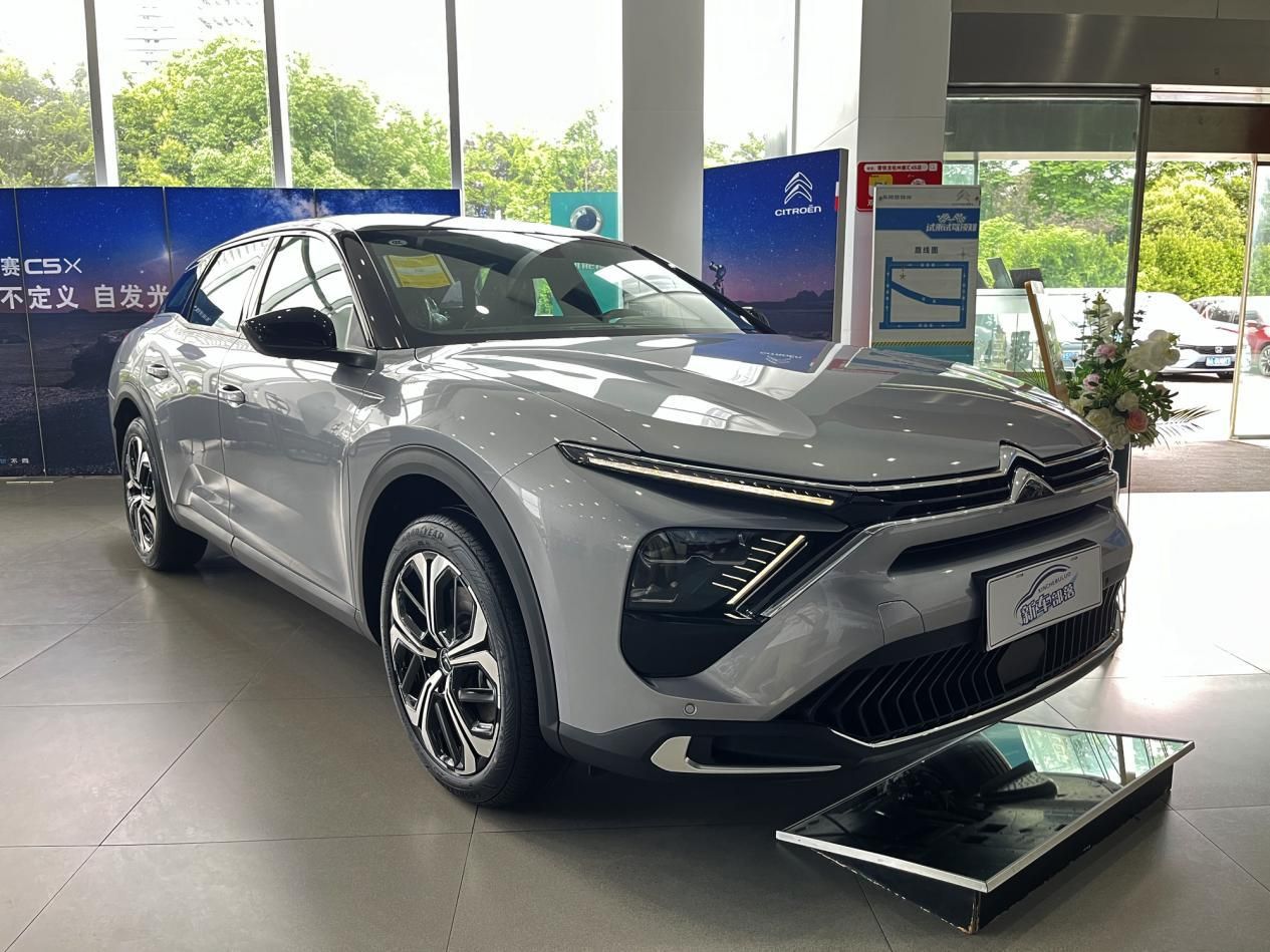 加价1元能有多少惊喜凡尔赛c5x2023款到店实拍