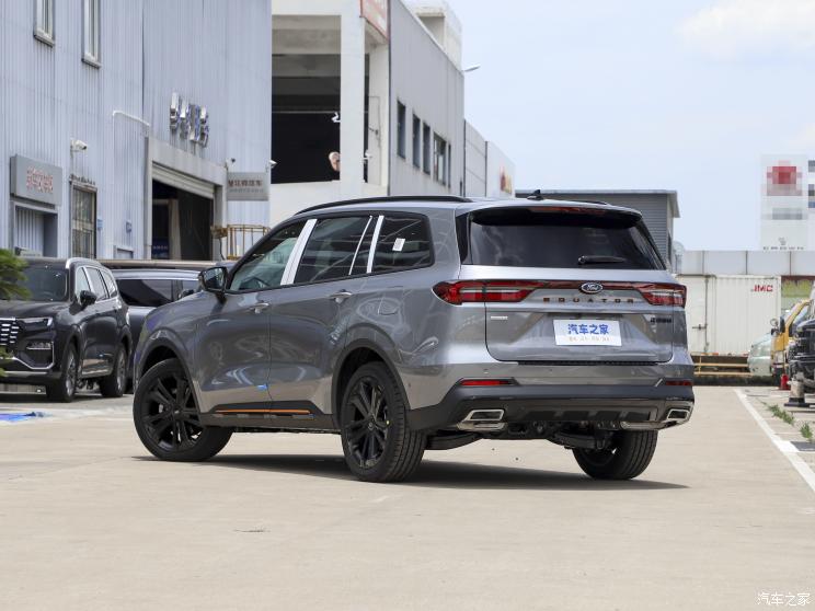 江铃福特 领裕 2023款 ecoboost 225 尊领型plus se版 7座(2/2/3)