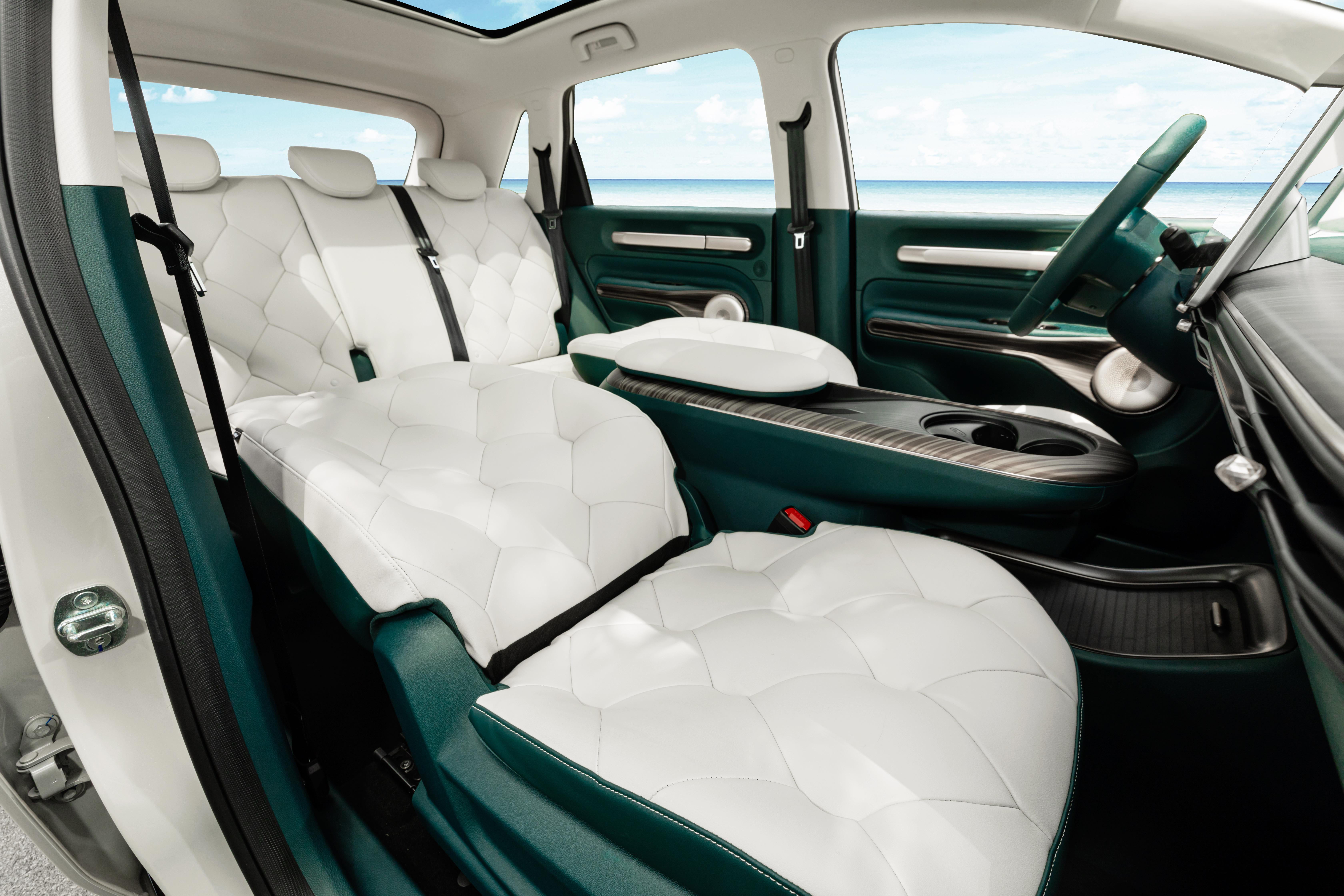 云朵内饰图曝光全文- 买车网