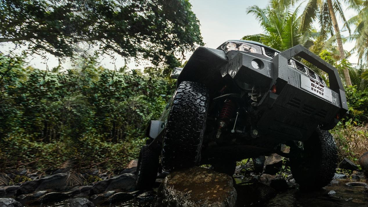 官方重改原厂越野天花板bj40雨林穿越版全面上新