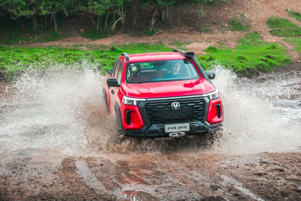 主攻越野烂路1699万元起长安览拓者探索版上市