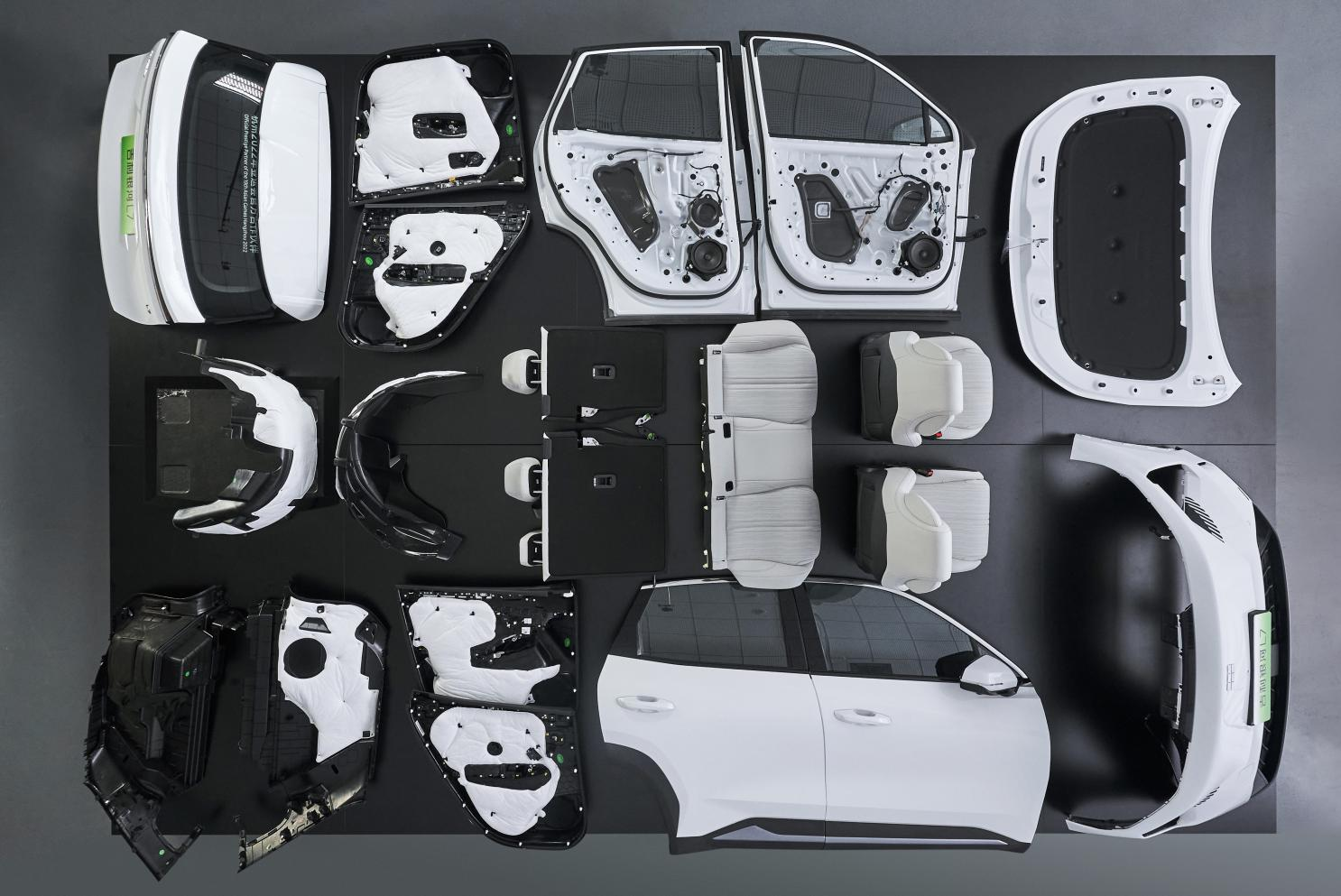 吉利银河l7首次整车拆解最强体系力孕育最安全的新能源汽车