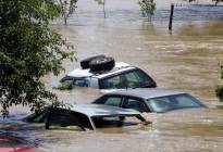 车被水冲走了，保险公司能赔偿吗？赔多少？