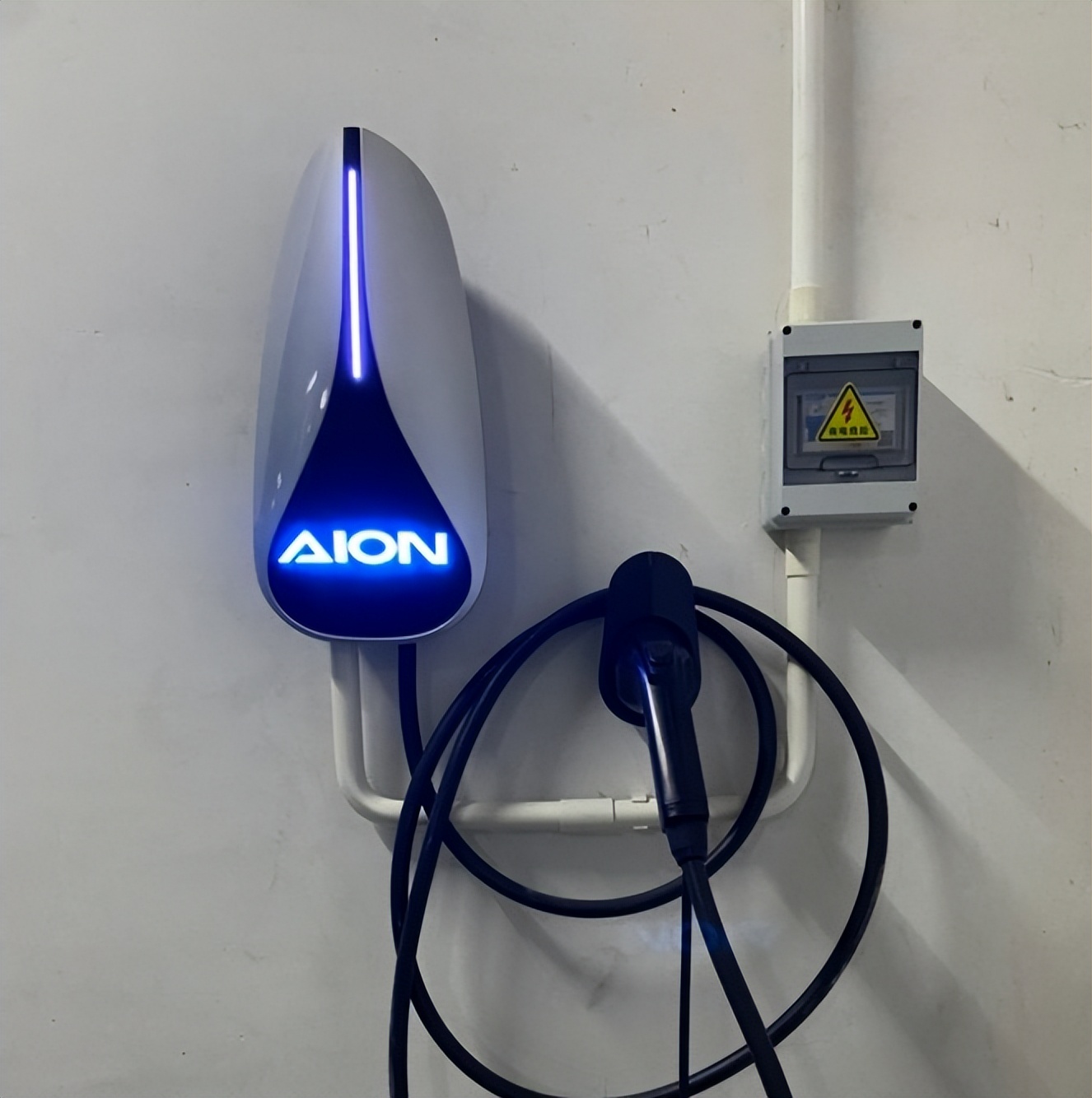 充电费用翻倍，司机直呼充不起！电车还能买吗？