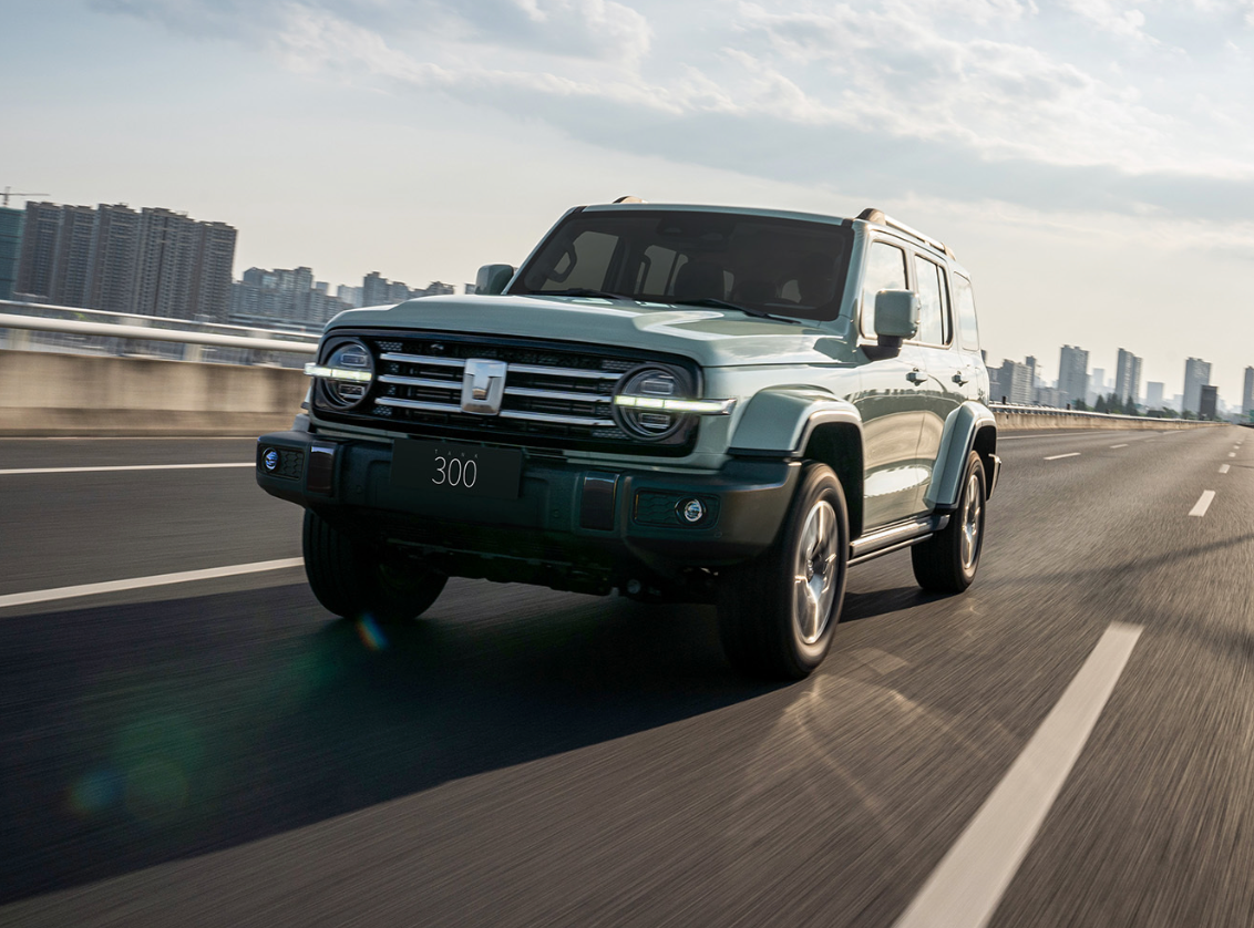 长城坦克300新车上市售价1998万元起性价比如何