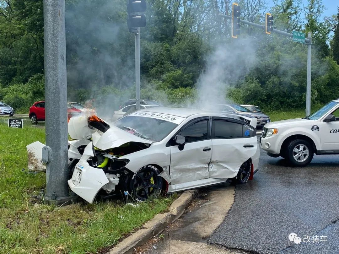竞技味十足的11代斯巴鲁WRX STi，战斗的同时还带点