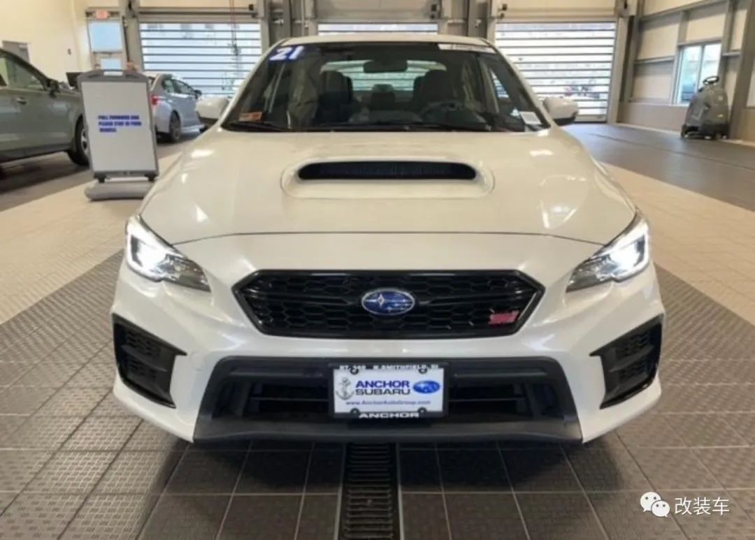 竞技味十足的11代斯巴鲁WRX STi，战斗的同时还带点