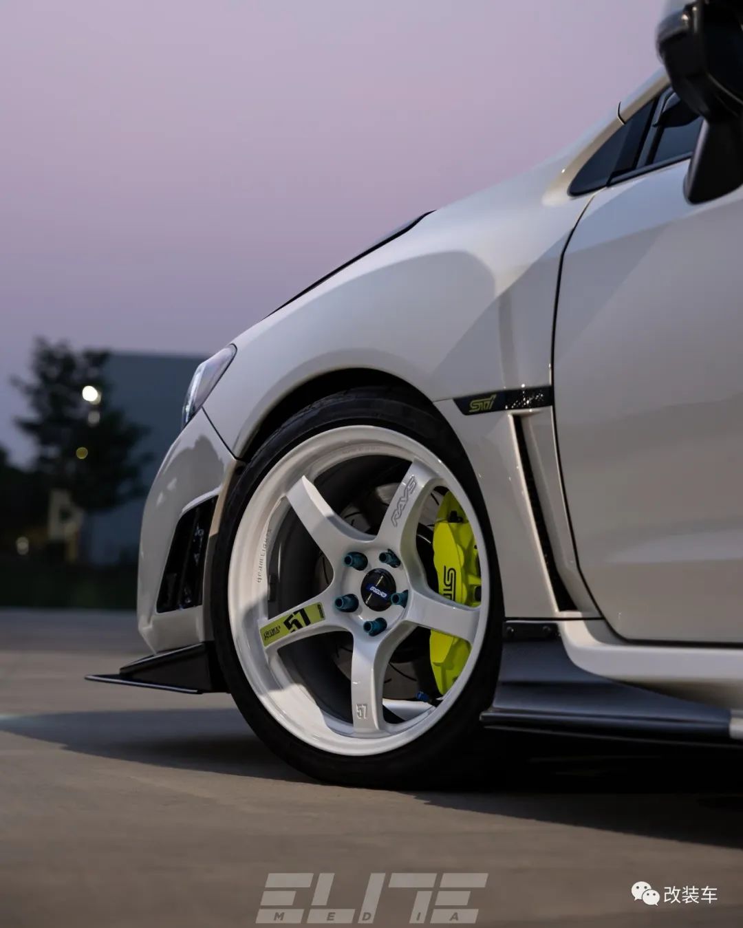 竞技味十足的11代斯巴鲁WRX STi，战斗的同时还带点