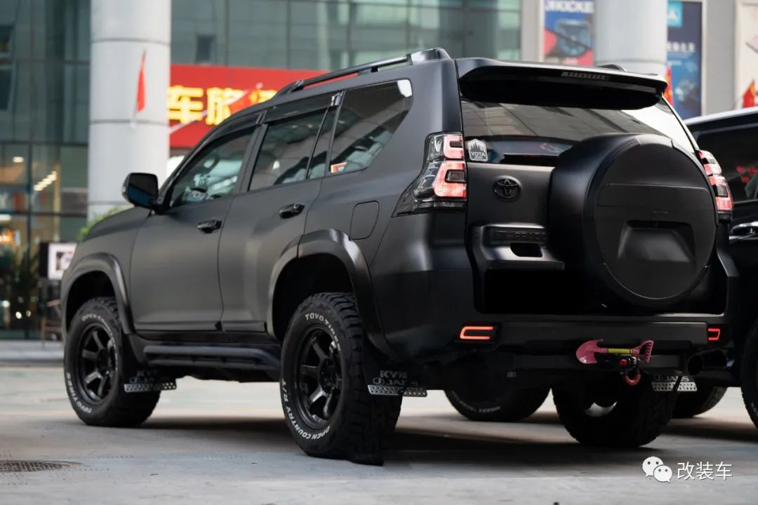 "黑武士"越野风的丰田普拉多,改装后成了搬家"神器"- 买车网