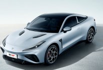 8月前三周新势力品牌销量，问界0.22万辆，魏牌0.18万辆