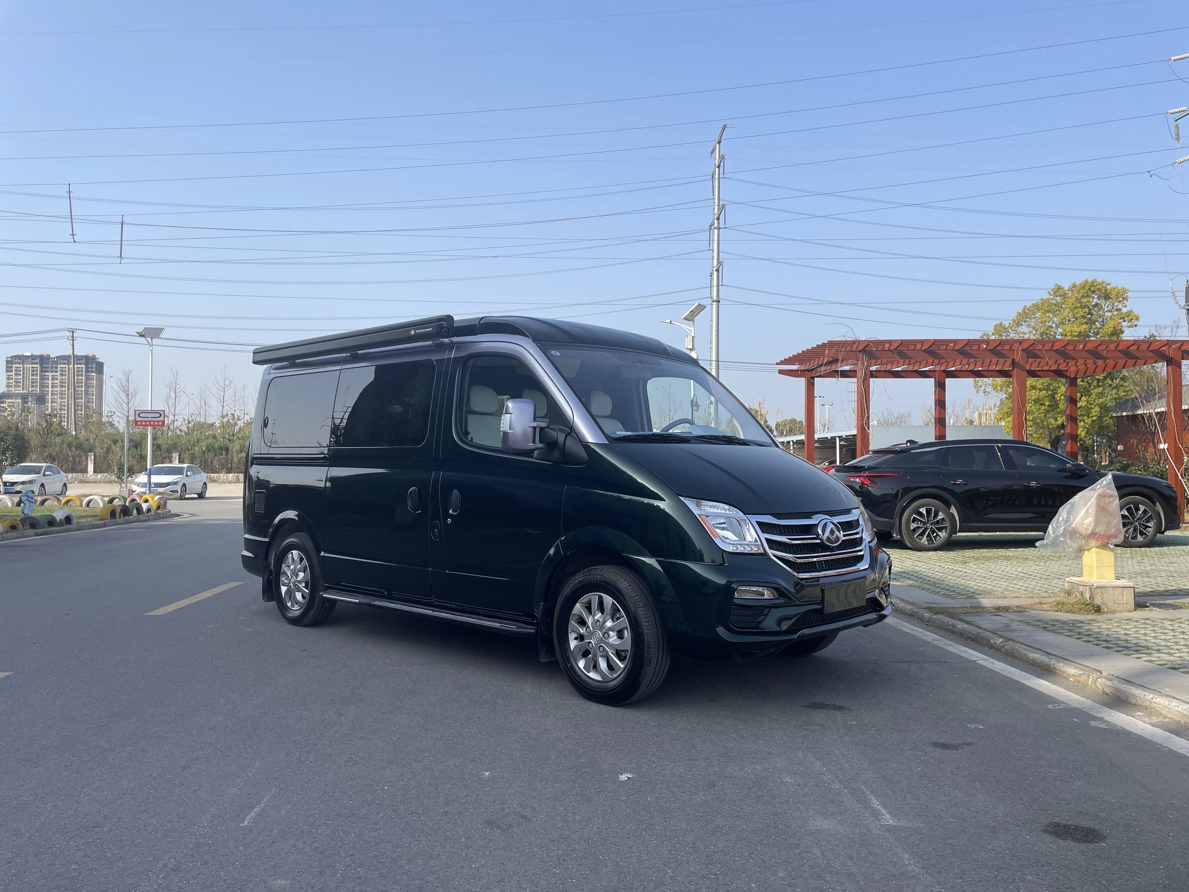 商务露营自由切换喜爱房车天王星升降顶价格给你打下来了