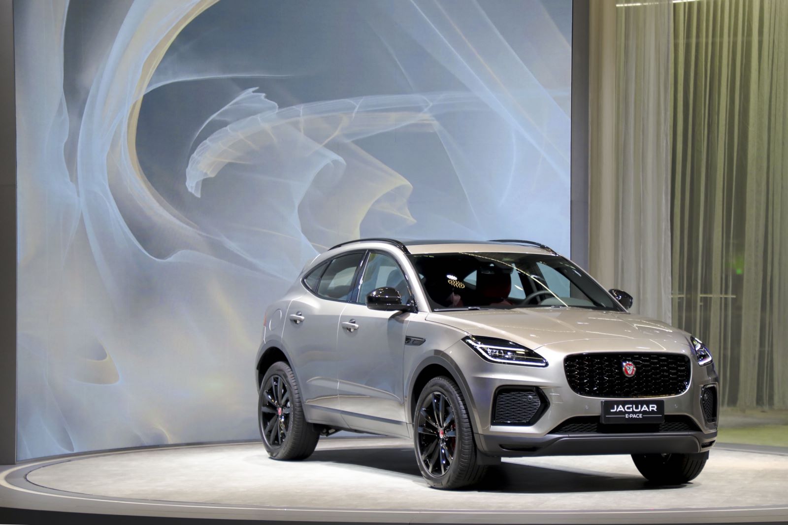 捷豹路虎四大品牌一出好戏 |新蓉合2023成都车展全文- 买车网