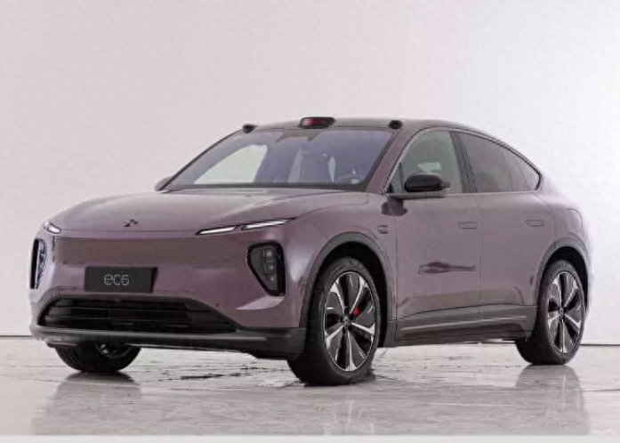 实拍蔚来全新ec6全新设计配激光雷达和电动尾翼