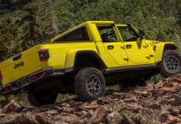 皮卡版Jeep牧马人 2024款Jeep Gladiator官图发布