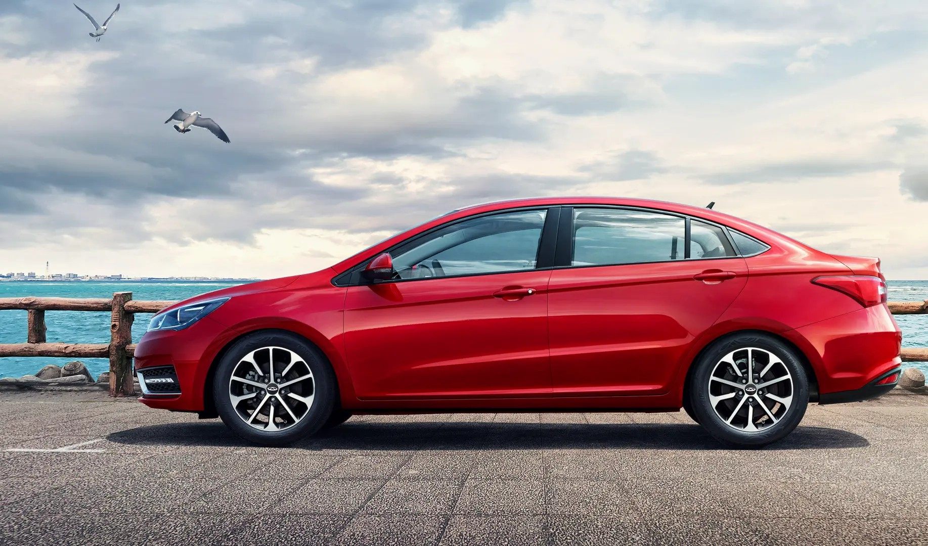 6万级国民代步车这奇瑞轿车新款来袭内外均有升级