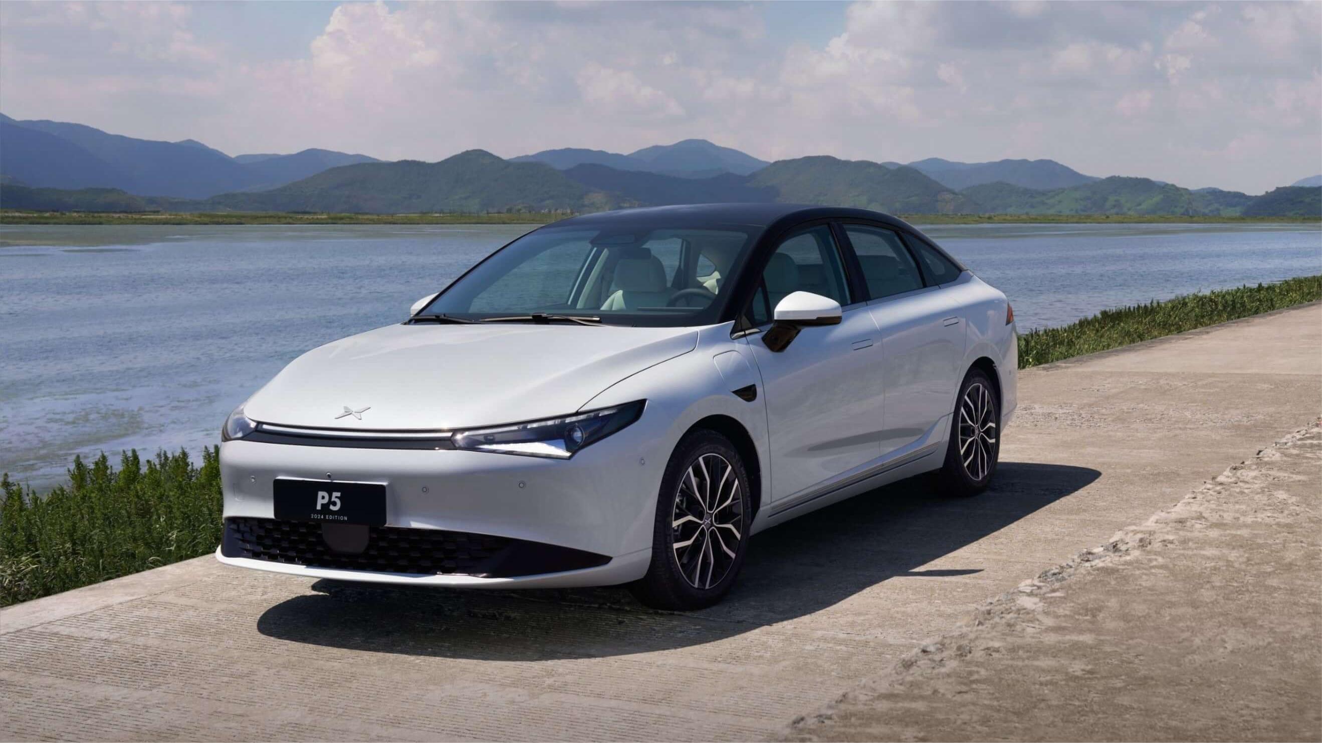 >具体来看,新款小鹏p5采用了全新的aeroface流线悦动前脸设计,它不仅