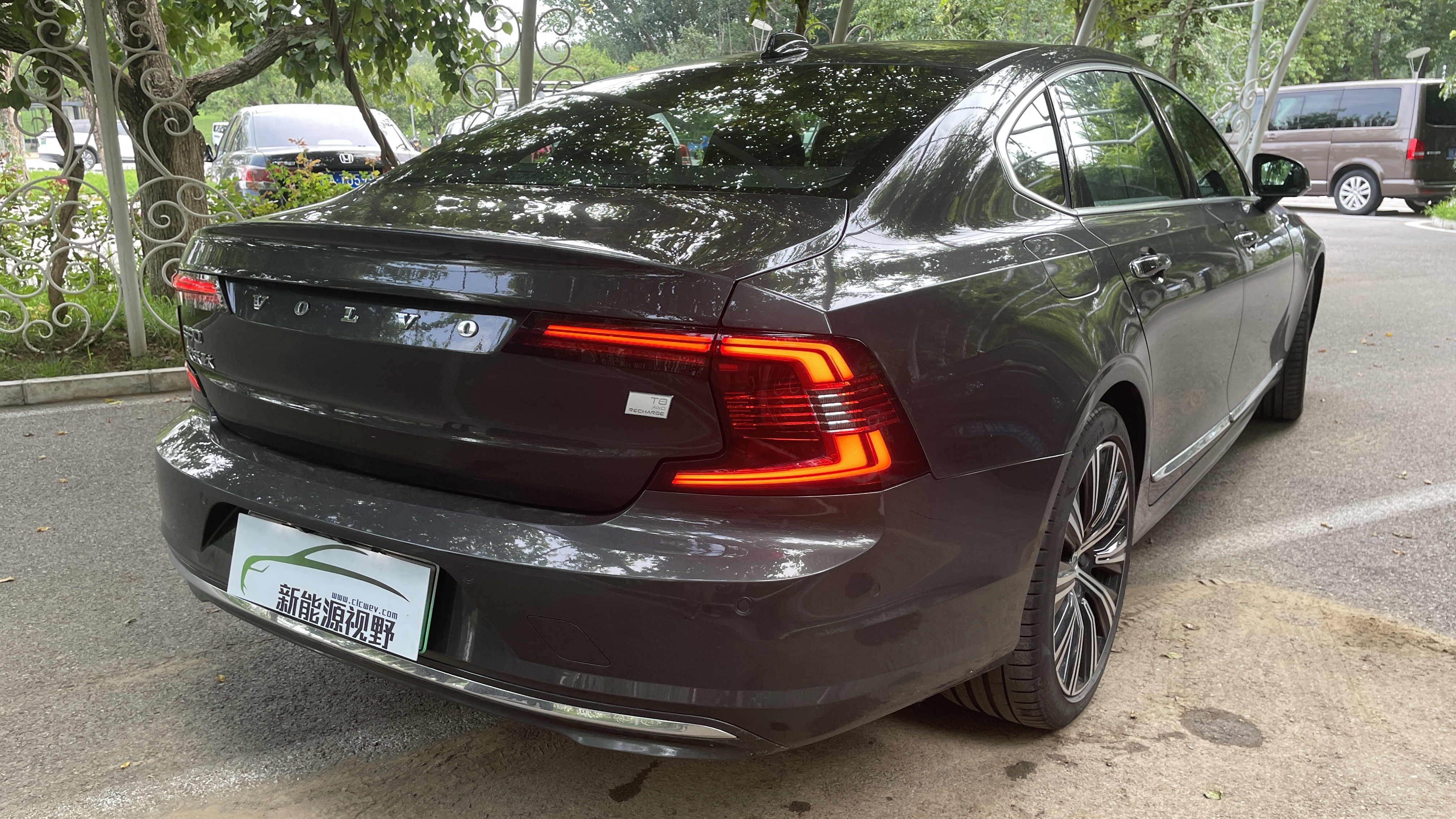 绅士品味豪华舒适试驾体验沃尔沃s90t8