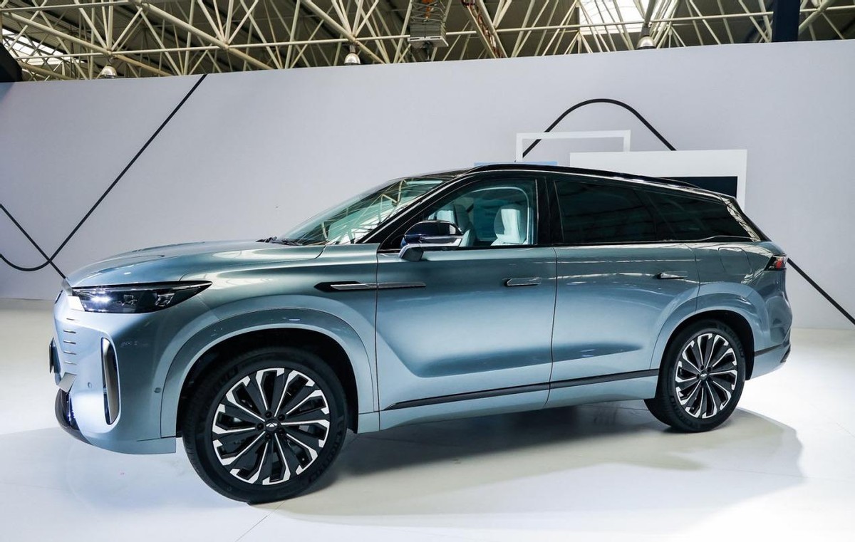 综合续航超1400公里奇瑞风云t9实车亮相