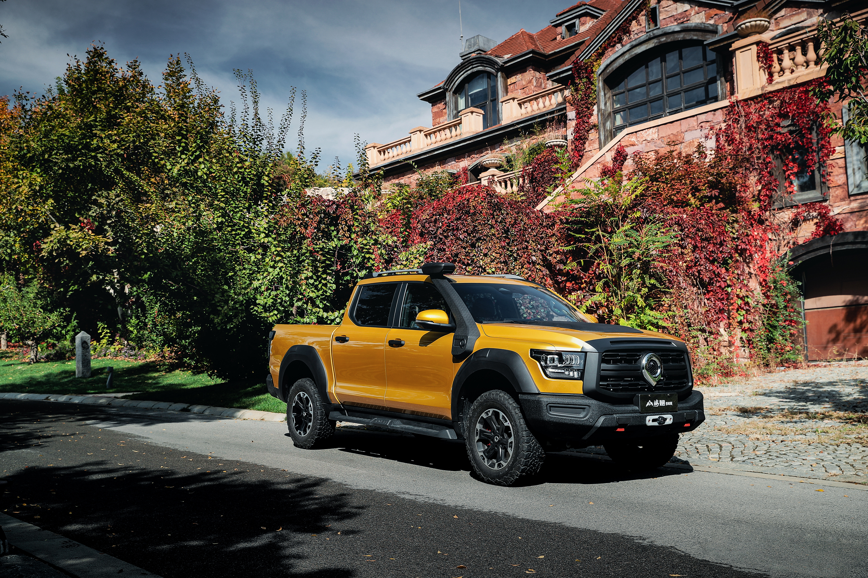 98万元,中国硬派越野皮卡天花板开启预售- 买车网