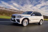氢驰电掣：BMW iX5 Hydrogen