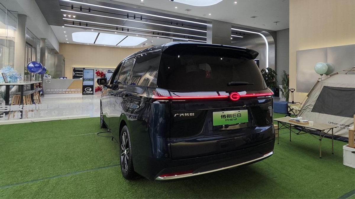 新车抢先看探店传祺e8对标本田奥德赛优势不小