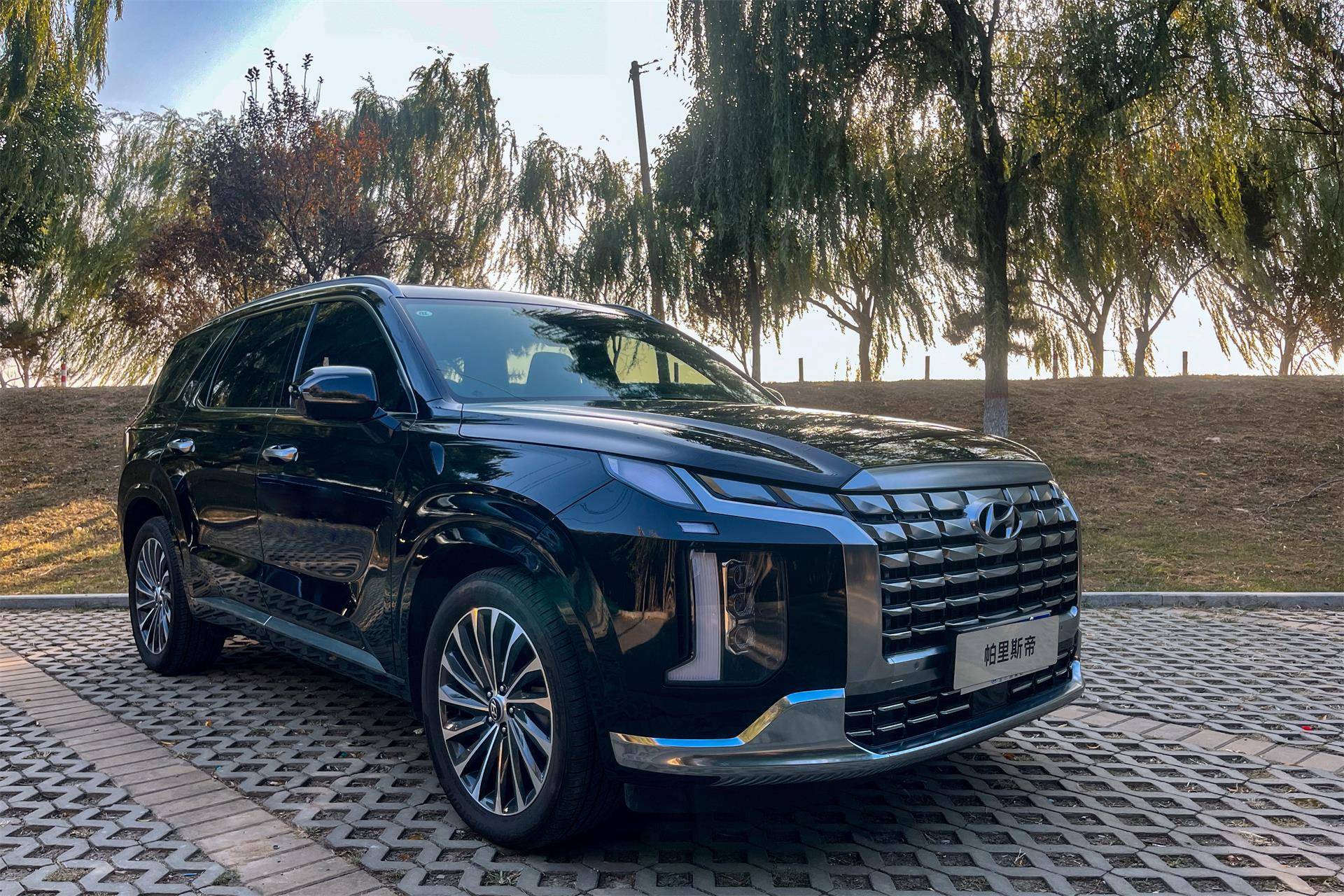 韩式豪华味,全新帕里斯帝是款"狠货",目前有购置税减半政策- 买车网