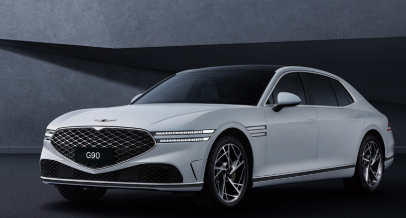 赛思就已经进入国内市场了,不过当时它并不叫捷尼赛思,而是叫做劳恩斯