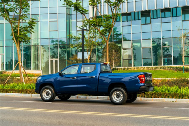 一半烟火一半诗意长安f70蓝鲸版定义皮卡新生活