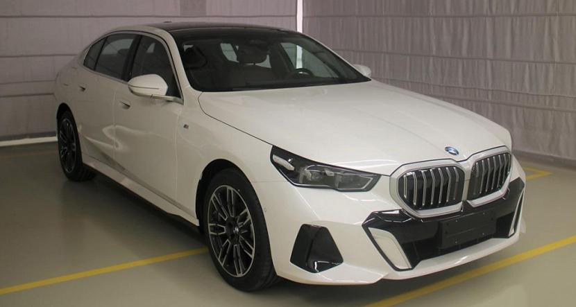 全新宝马5系长成这样大家觉得全新奔驰e级会有压力吗