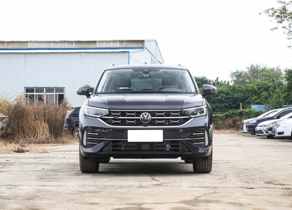 大众燃油车还是很好卖推出新款探岳20万跟比亚迪正面较量