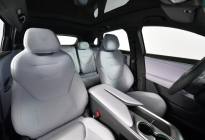 极狐汽车阿尔法T5首发亮相