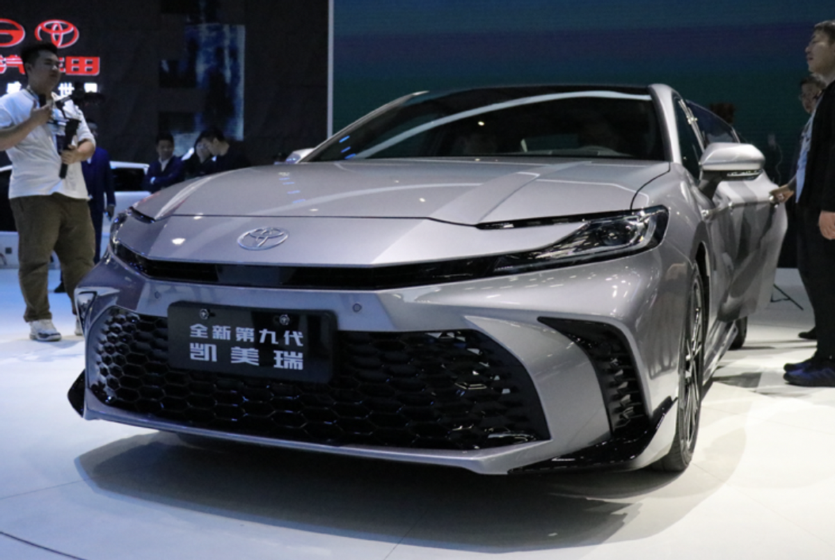 新凯美瑞换代首发加个运动套件收割年轻市场