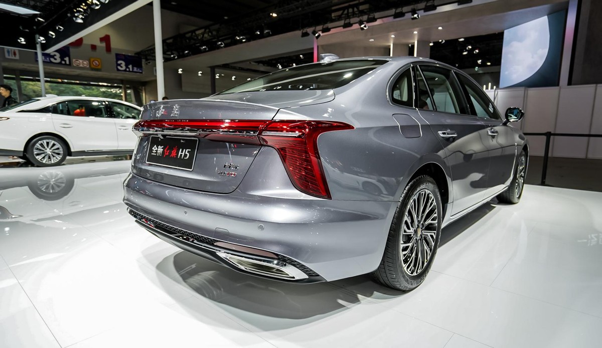 月销破万辆全新红旗h5成广州车展自主品牌最强b级车