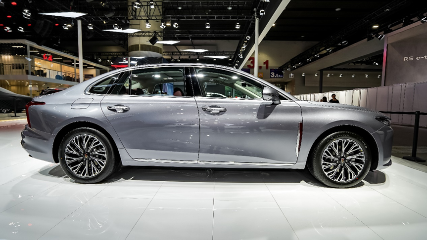 月销破万辆全新红旗h5成广州车展自主品牌最强b级车