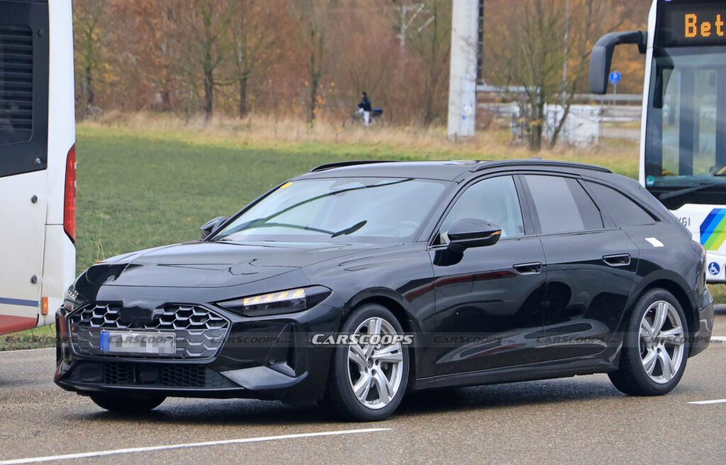 奥迪全新a4实车曝光外观年轻内饰科技有望明年引入国内