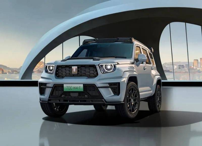 坦克700 Hi4-T对比普拉多，谁是2024最强硬派SUV