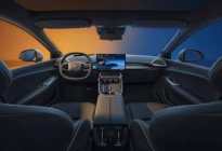 高性能纯电轿车阿尔法S5限时预售权益价格17.48万元起