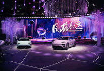 保时捷纯电Macan与中国专属新款Taycan 4亮相车展