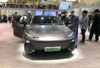 北京车展丨对开门＋展翼门，还有AI智能，银河星舰够高端？