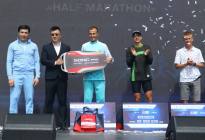 比亚迪助力塔什干国际马拉松赛 宋Pro成就冠军梦想