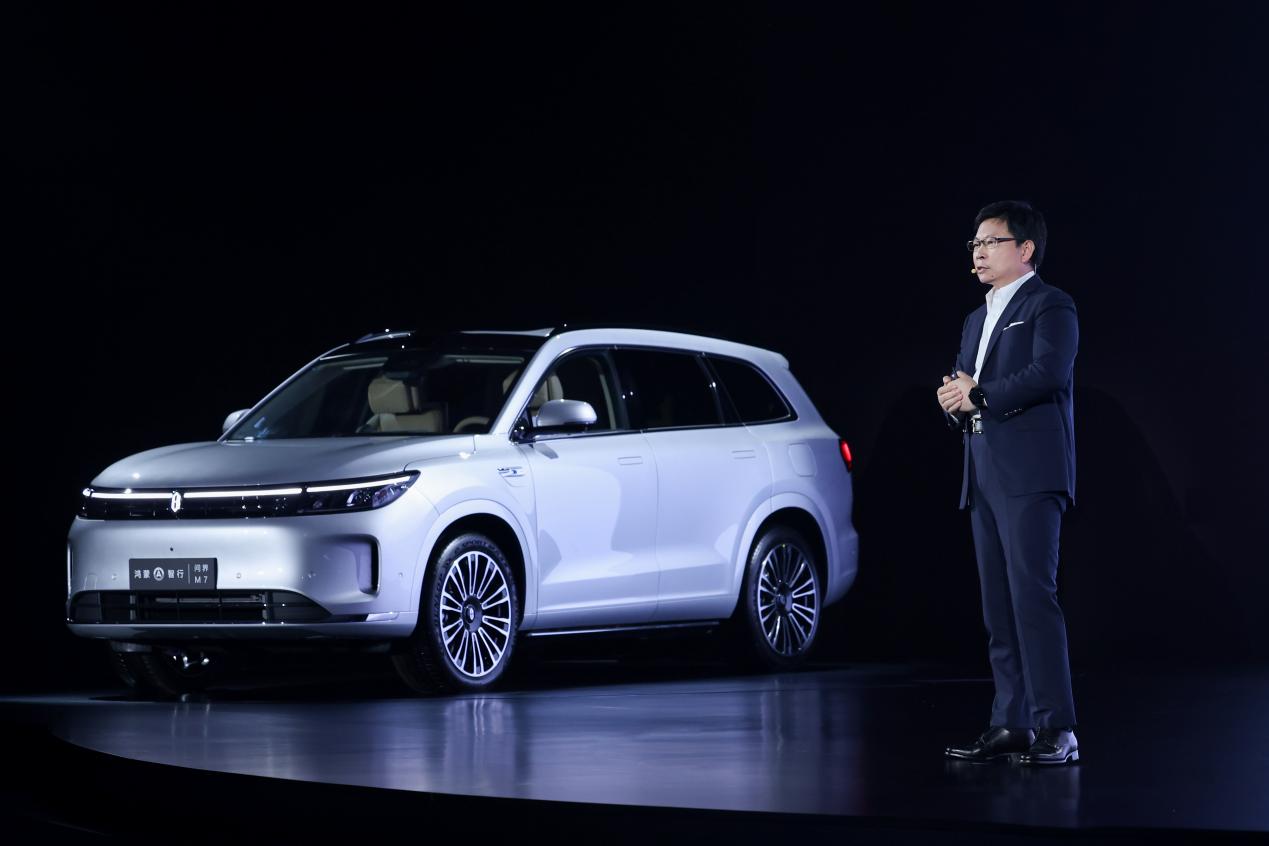 问界新M7 Ultra28.98万正式上市，“国民SUV”再填新惊喜(图2)