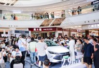 9.98万起，引领中级，这款车重新定义插混技术新标杆？