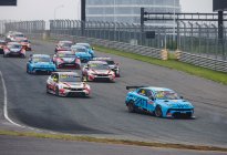 中国速度闪耀世界！马青骅驾驶领克03TCR赛车主场夺冠创历史