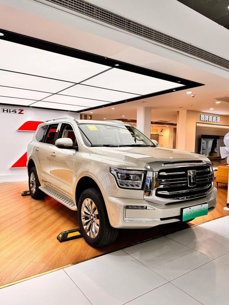 坦克500 Hi4-Z实车到店，配863马力+油耗0.71L
