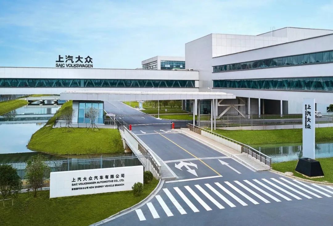 品牌丨合资品牌销冠续写传奇：上汽大众以“油电并进”迎战2025