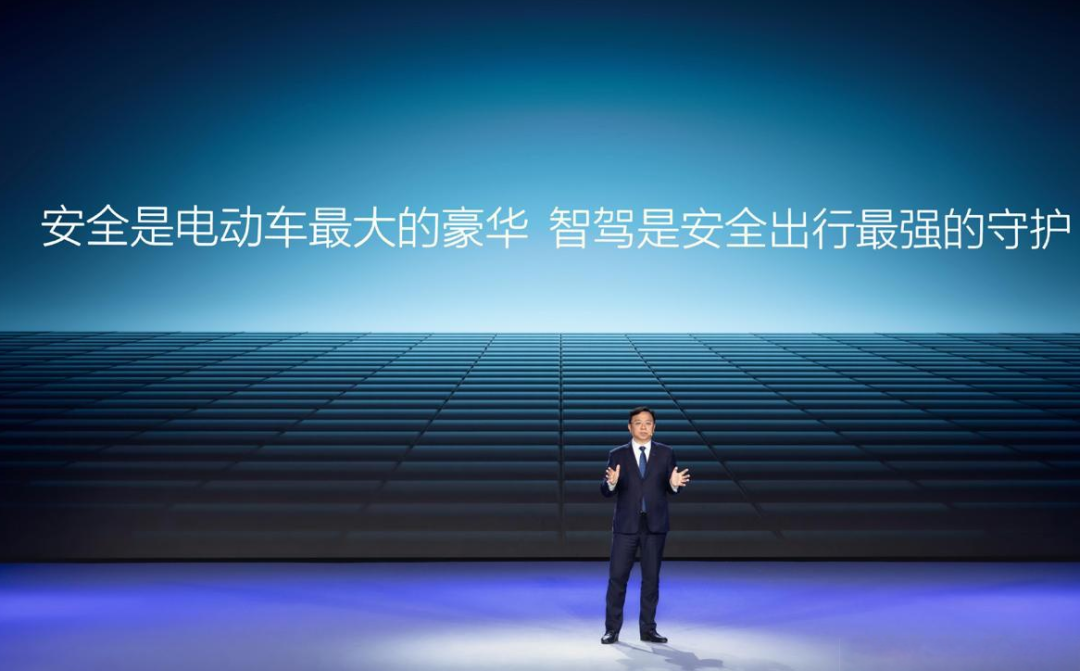 行业丨智驾事故不断，广汽、上汽举起“卷安全”的大旗