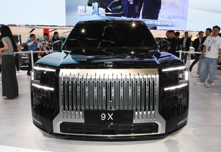 上海车展观察（1）：极氪造出了一台“库里南”！