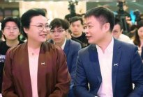 小鹏，不能没有王凤英