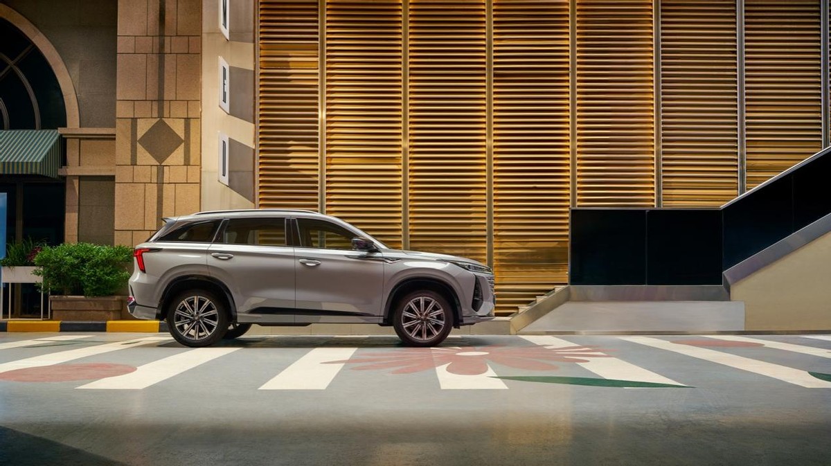 新动力！新座舱！CS75PLUS焕新上市，限时价9.19万起(图12)